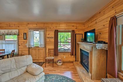 Wintersong Buena Vista Cabin with Deck Close to DT! - image 14