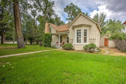 Charming Buena Vista Creekside Home Walk to main Colorado