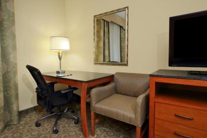 Hampton Inn & Suites Buffalo - image 19