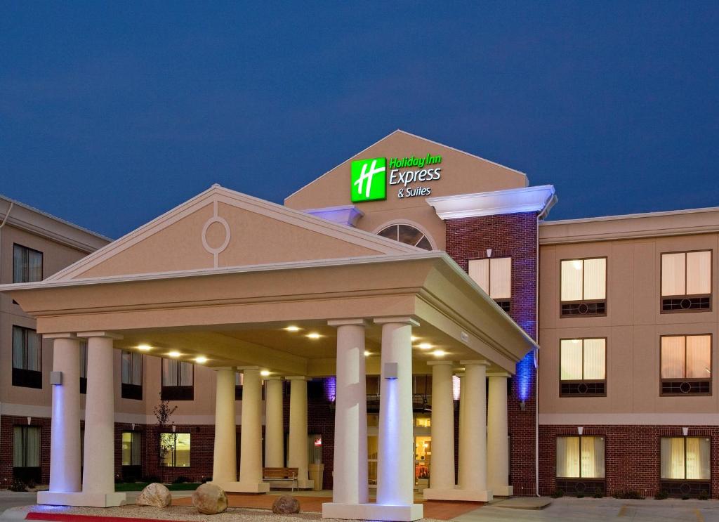 Holiday Inn Express Buffalo - image 7