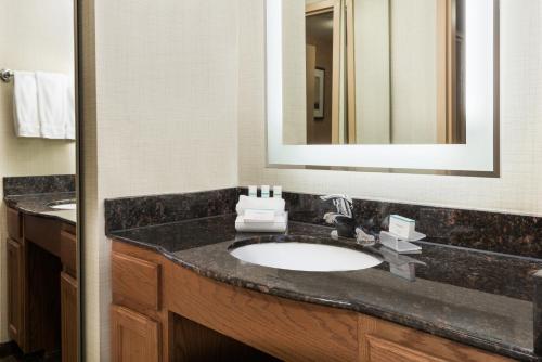 Homewood Suites by Hilton Buffalo-Amherst - image 2