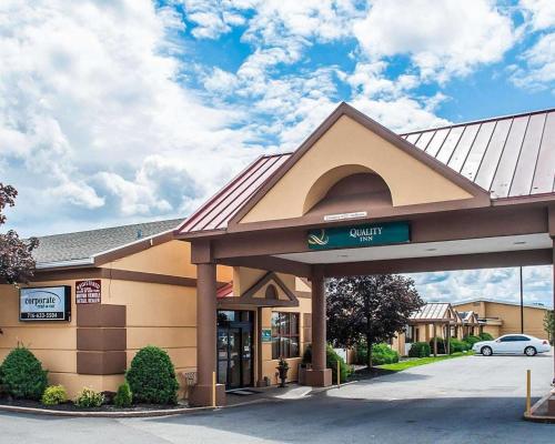 Quality Inn Buffalo Airport - main image