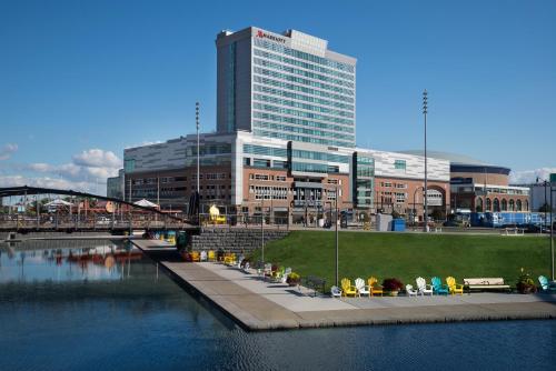 Buffalo Marriott at LECOM HARBORCENTER - main image