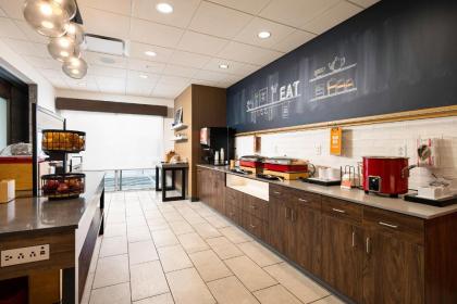 Hampton Inn Buffalo - Amherst - image 12