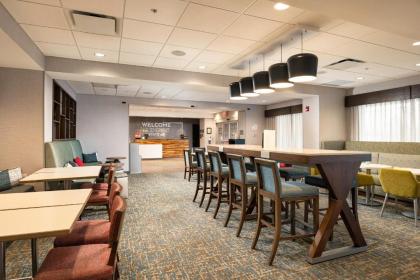 Hampton Inn Buffalo - Amherst - image 7