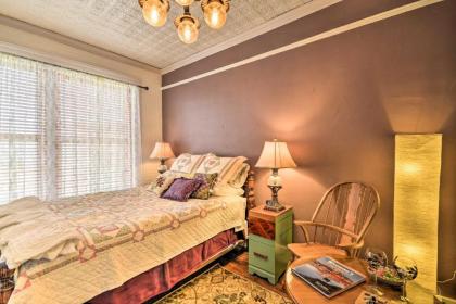 Adorable Historic Apt Near Bighorn Mountains - image 11