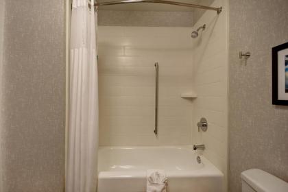 Hampton Inn Atlanta-Mall of Georgia - image 18