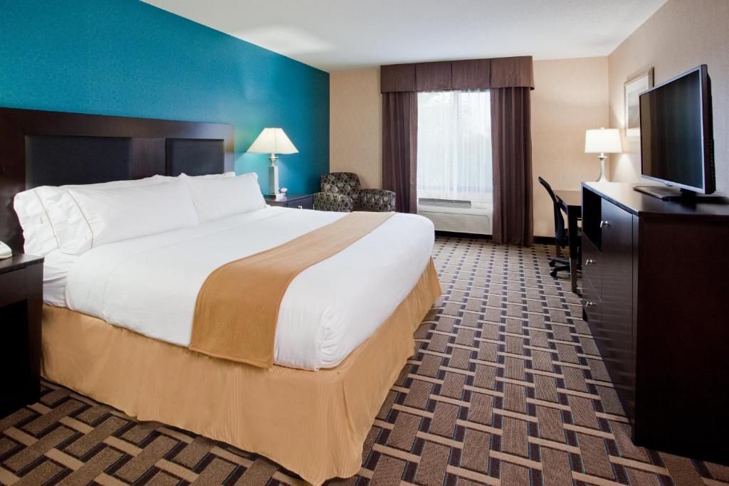 Holiday Inn Express Hotel & Suites Buford NE - Lake Lanier Area an IHG Hotel - image 2