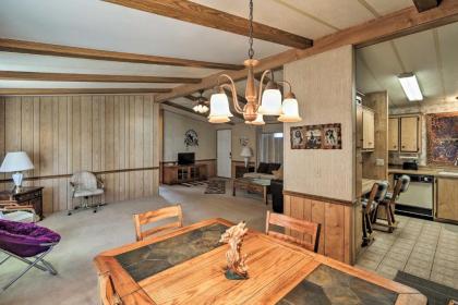 Bullhead City Home with Fire Pit - Walk to CO River! - image 7