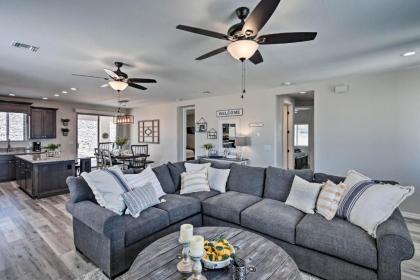 Luxe 2020 Home with OHV Access 5 mi to Lake mohave Bullhead City