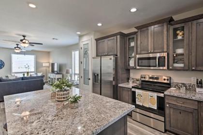 Luxe 2020 Home with OHV Access 5 Mi to Lake Mohave! - image 8