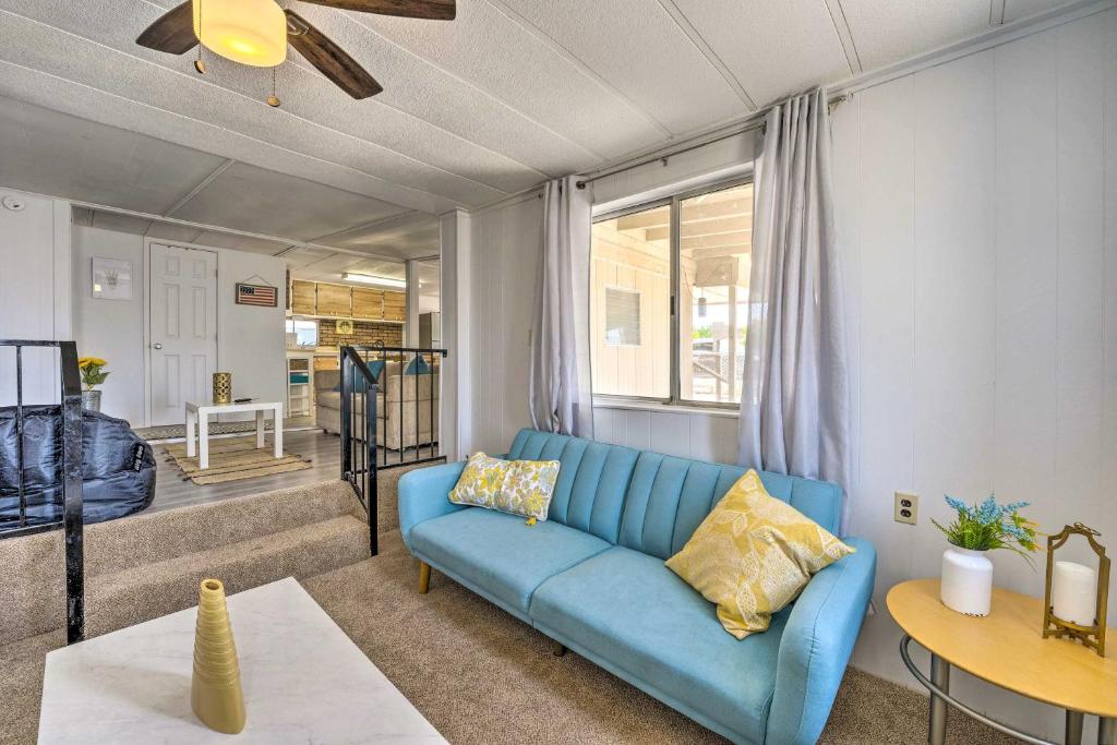 Colorful Bullhead City Home by Rotary Park! - image 6