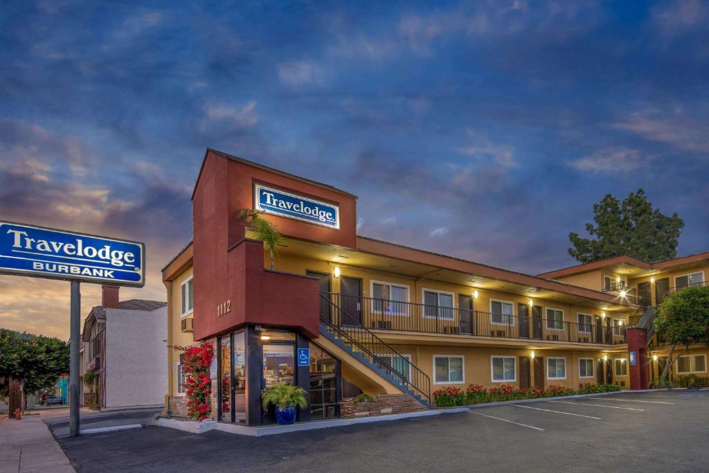 Travelodge by Wyndham Burbank-Glendale - main image