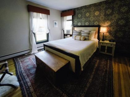 Burdett House Bed & Breakfast - image 12