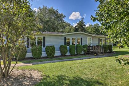 Charming Burdett Home with Grill Gazebo and Yard - image 2