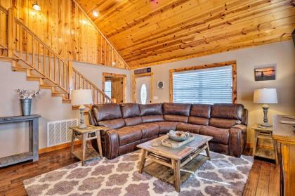 Cozy Cabin Retreat with Deck By Golf and Bass Fishing! - image 4