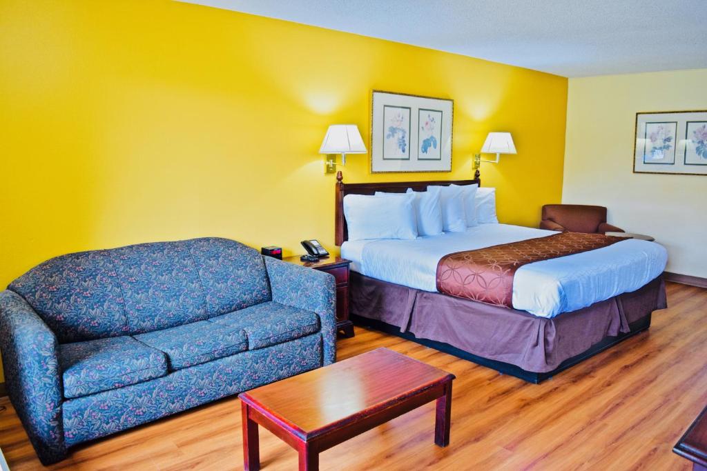 Days Inn by Wyndham Burleson Ft. Worth - image 3