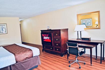 Days Inn by Wyndham Burleson Ft. Worth - image 5