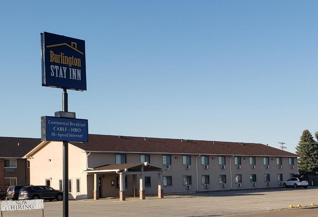 Burlington Stay Inn - main image