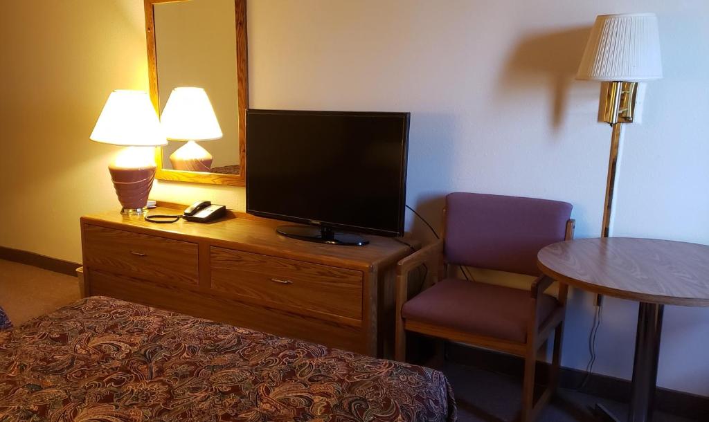 Burlington Stay Inn - image 3