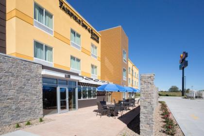 Fairfield Inn & Suites by Marriott Burlington - image 12