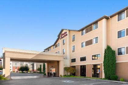 Hampton Inn & Suites Burlington - image 4