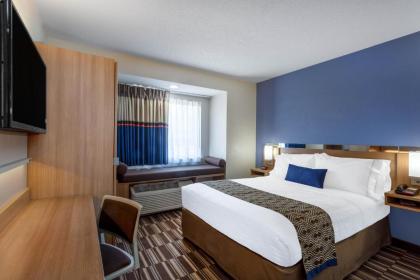 Microtel Inn & Suites by Wyndham Burlington - image 15