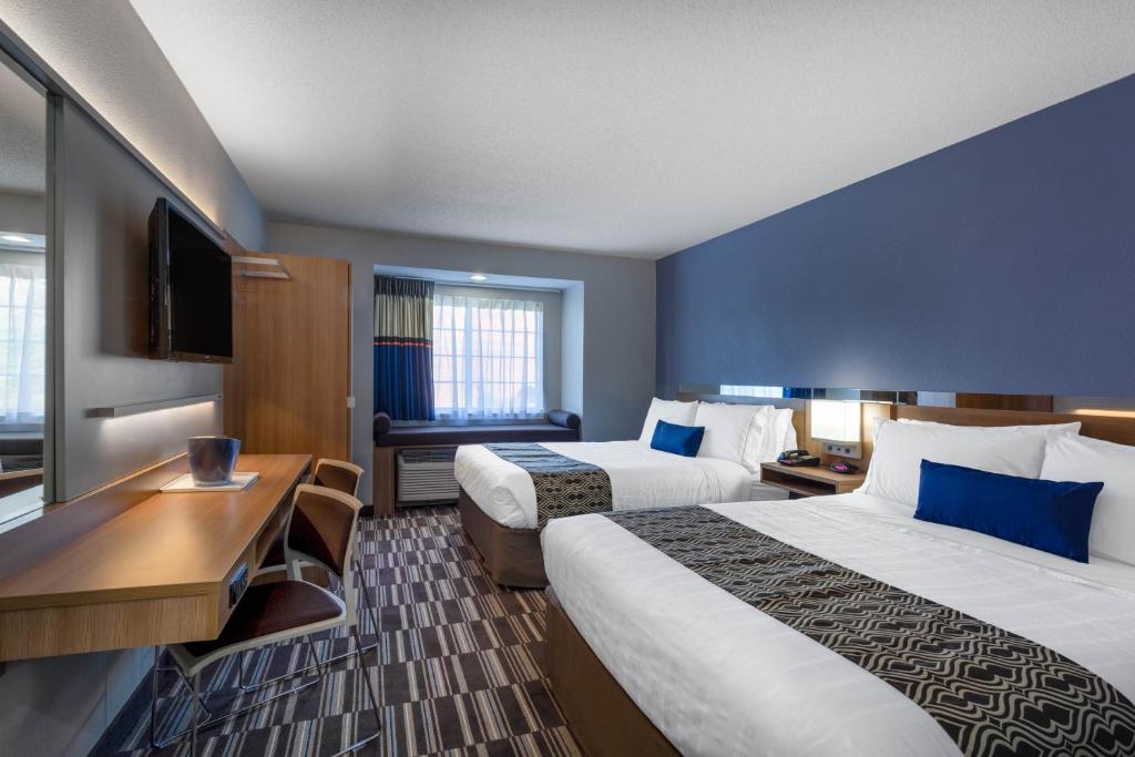 Microtel Inn & Suites by Wyndham Burlington - image 4