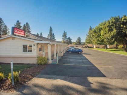 Motel in Burney California