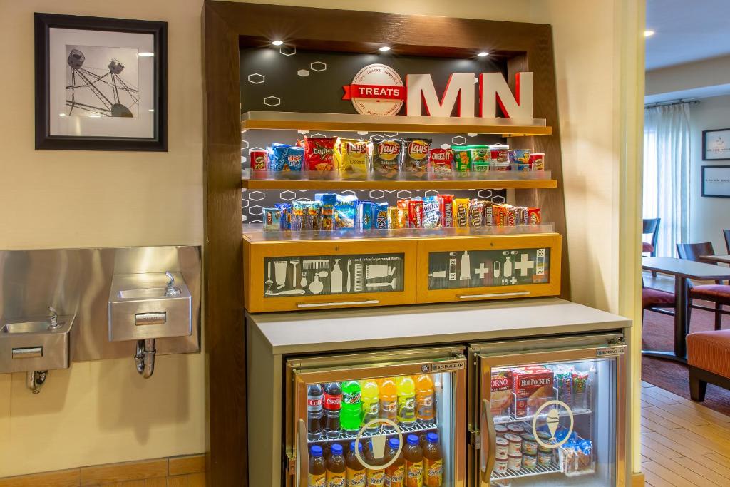 Hampton Inn Minneapolis-Burnsville - image 7