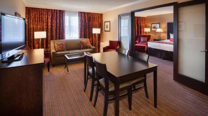 Best Western Premier Nicollet Inn - image 9