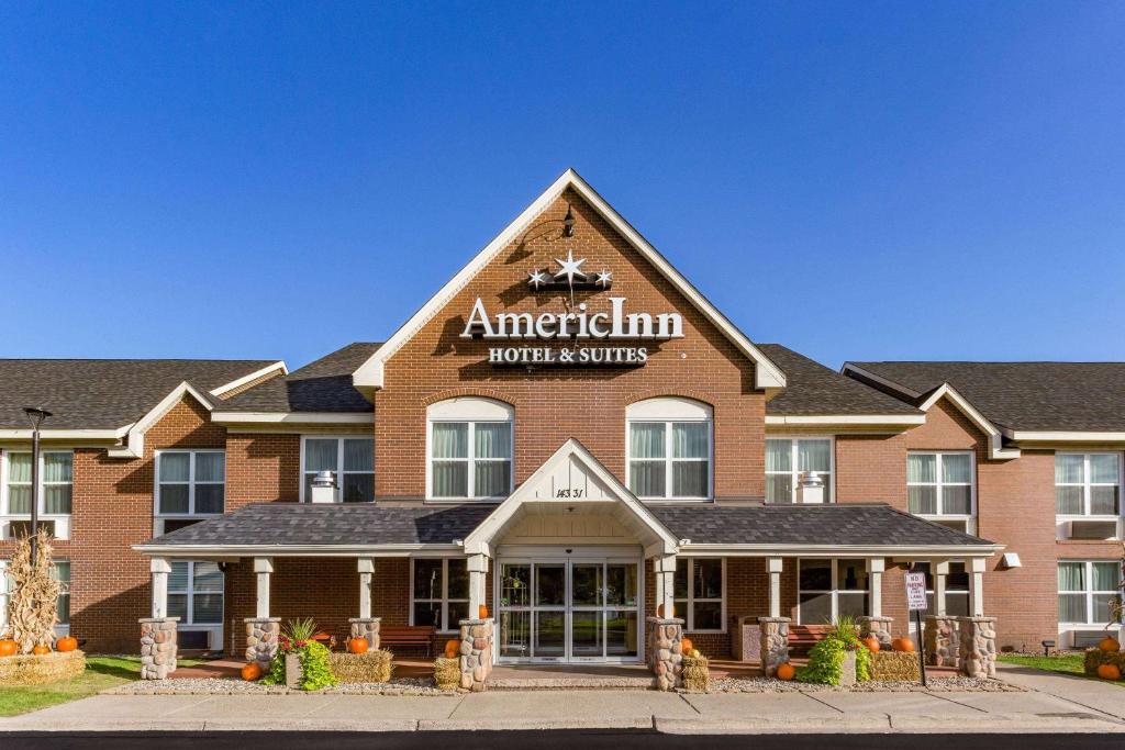 AmericInn by Wyndham Burnsville - main image