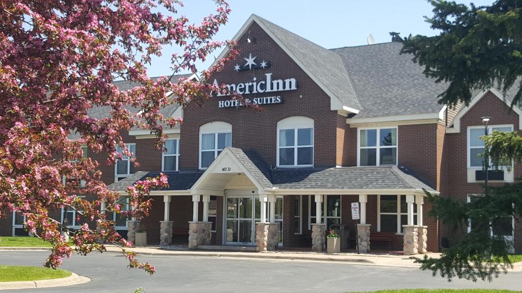 AmericInn by Wyndham Burnsville - image 2