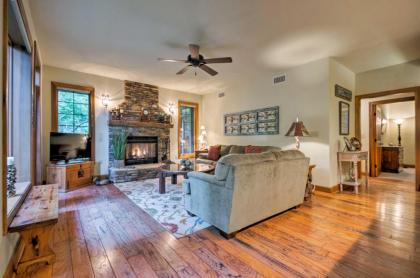 Superb Mountain Air Condo with Views Near Asheville - image 13