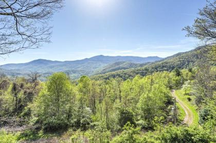 Charming Burnsville Apartment with Stunning Views! - image 8