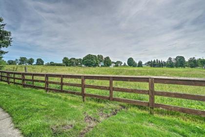 Loft Unplugged with Outdoor Space in Amish Country! - image 3