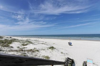 Avery's Ocean Breeze A 3 Bedrooms Ocean View Pet Friendly Sleeps 6 - image 2