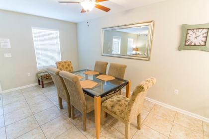 Avery's Ocean Breeze A 3 Bedrooms Ocean View Pet Friendly Sleeps 6 - image 4