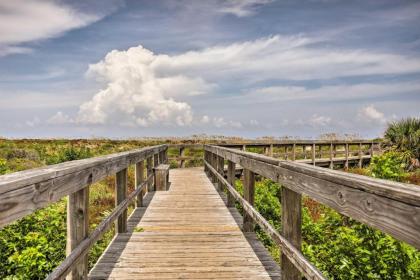 St Augustine Beach Condo with Patio and Pool Access! - image 4