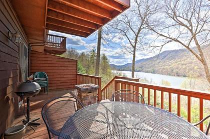 Mountainside Retreat - Stunning Watauga Lake Views