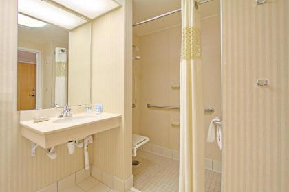 Hampton Inn Butte - image 13