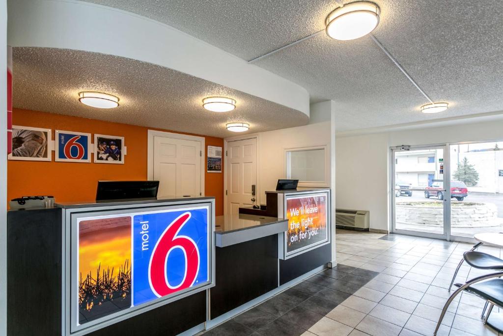 Motel 6-Butte MT - Historic City Center - image 7