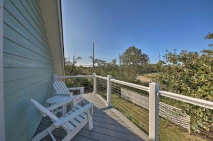 Seaside Cottage with Private Pier - 3 Miles to Beach