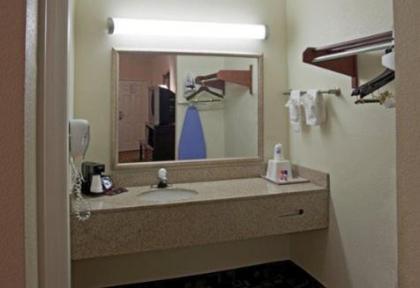 Americas Best Value Inn Byhalia - image 10