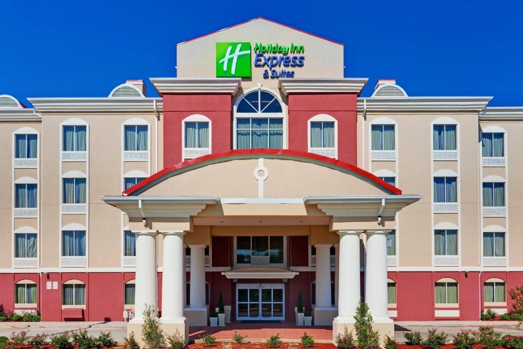 Holiday Inn Express Hotel & Suites Byram an IHG Hotel - main image