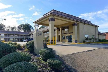 Americas Best Value Inn Byram - image 3