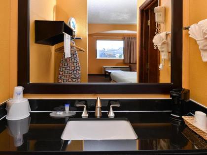 Americas Best Value Inn Byram - image 9