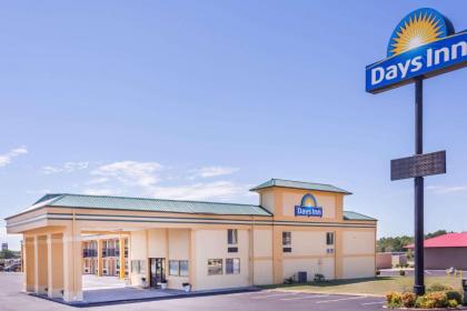 Days Inn by Wyndham Byron Georgia