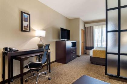 Comfort Suites Byron Warner Robins - image 9