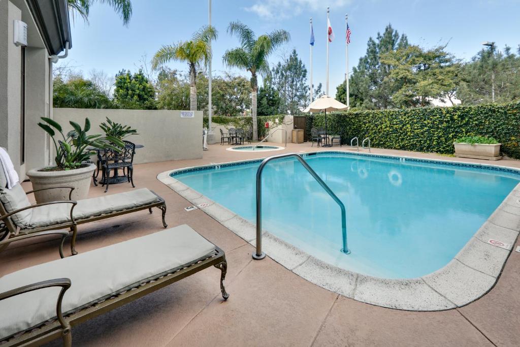 Hilton Garden Inn San Diego Del Mar - image 4